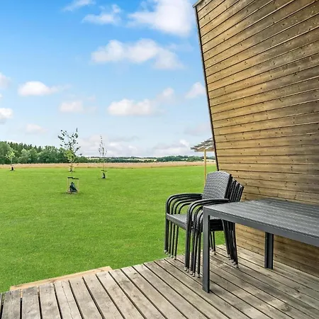 Stunning In With House A Panoramic View